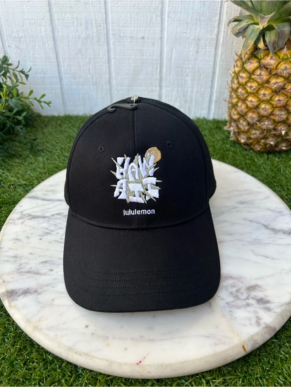 lululemon athletica unisex Black Cap with White & Gold Logo Hawaii new S/M
